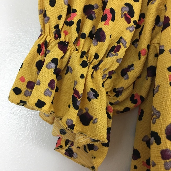 Melloday Mustard Ruffle Sleeve Scoop Neck Animal Print Sleeve Bohemian Blouse M - Picture 3 of 8